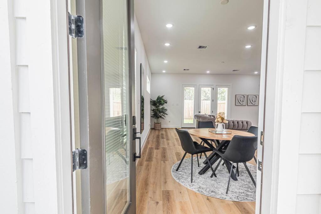 Luxury Home Near Houston Downtown & Medical Center Экстерьер фото